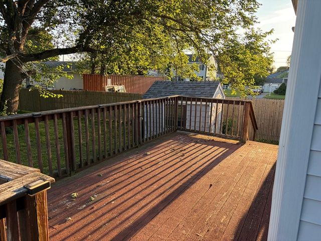 63 Prairie Ave, Swansea, MA 02777