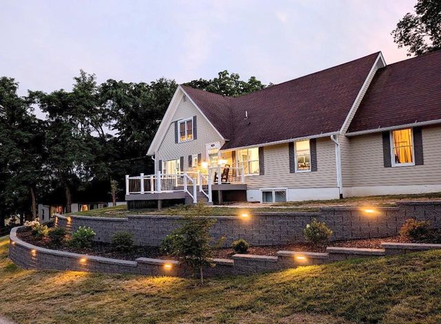 778 S Garfield Avenue, Janesville, WI 53545