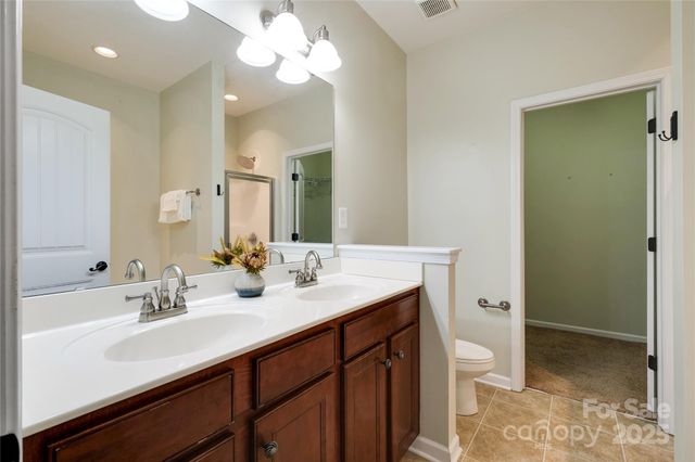 5517 Tipperlinn Way, Charlotte, NC 28278