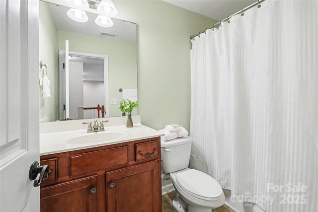 5517 Tipperlinn Way, Charlotte, NC 28278