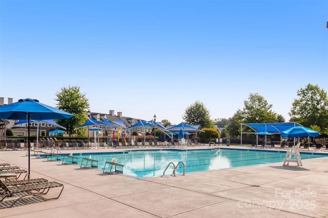 5517 Tipperlinn Way, Charlotte, NC 28278