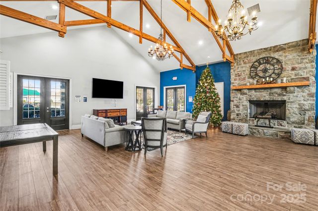 5517 Tipperlinn Way, Charlotte, NC 28278