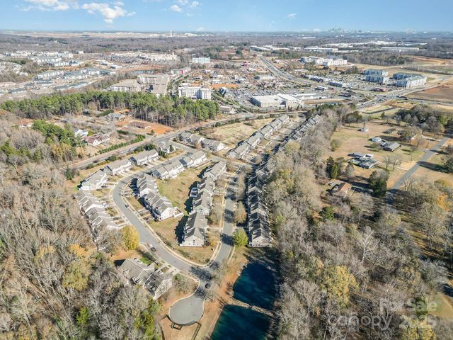 5517 Tipperlinn Way, Charlotte, NC 28278