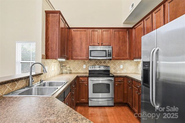 5517 Tipperlinn Way, Charlotte, NC 28278