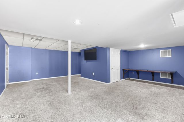128 Mapletree Road, Toms River, NJ 08753