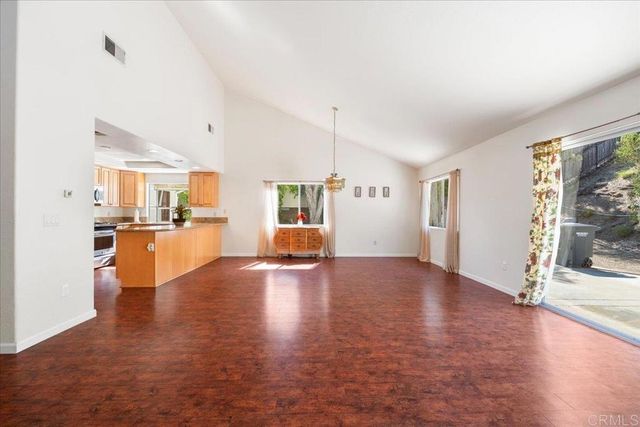 11782 Calle Albara, El Cajon, CA 92019