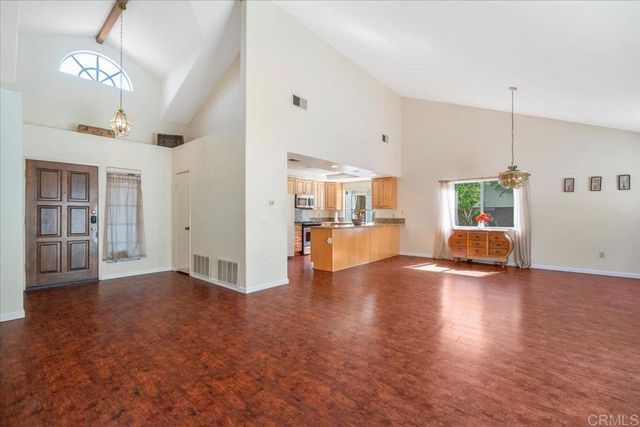 11782 Calle Albara, El Cajon, CA 92019