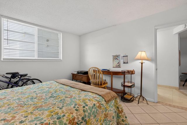 2731 NE 14TH ST Causeway 405, Pompano Beach, FL 33062