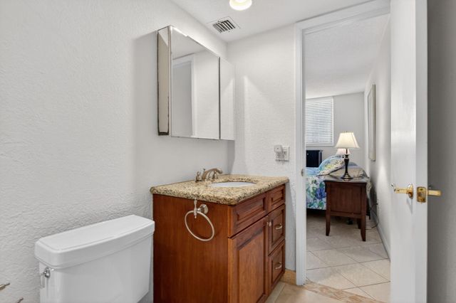2731 NE 14TH ST Causeway 405, Pompano Beach, FL 33062