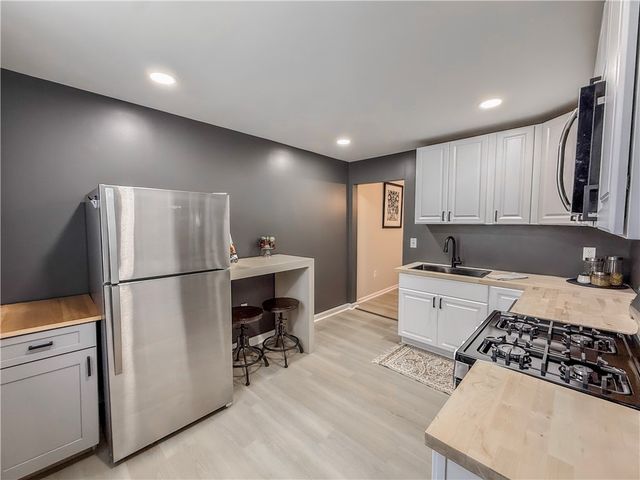 239 Paul St, Mt Washington, PA 15211