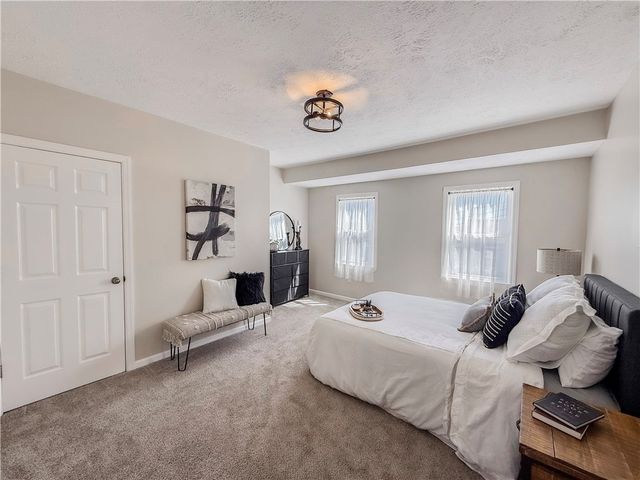 239 Paul St, Mt Washington, PA 15211