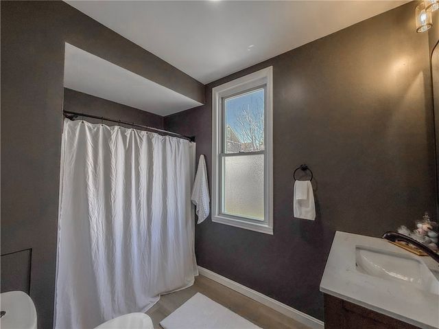 239 Paul St, Mt Washington, PA 15211