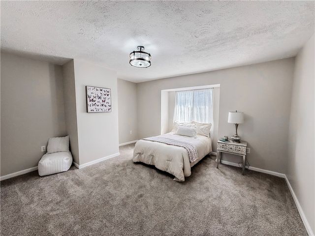 239 Paul St, Mt Washington, PA 15211