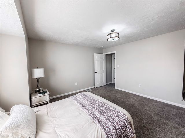 239 Paul St, Mt Washington, PA 15211