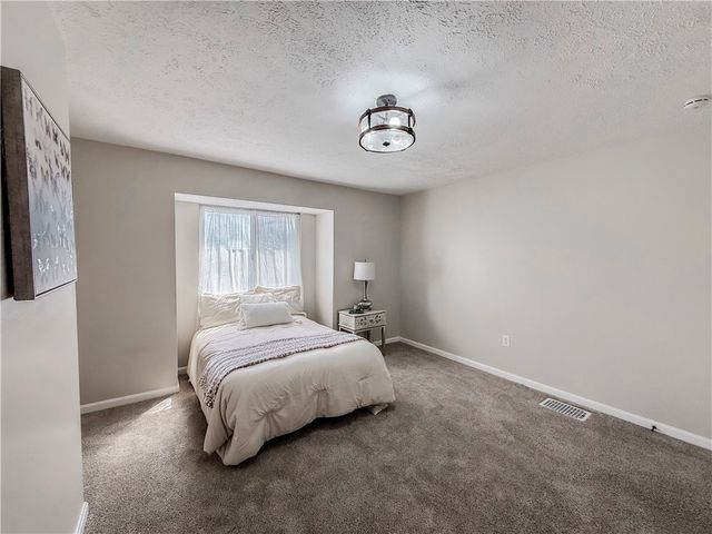 239 Paul St, Mt Washington, PA 15211