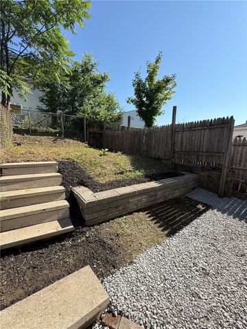239 Paul St, Mt Washington, PA 15211