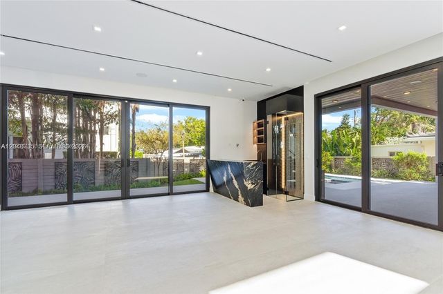 801 SE 11th Court, Fort Lauderdale, FL 33316
