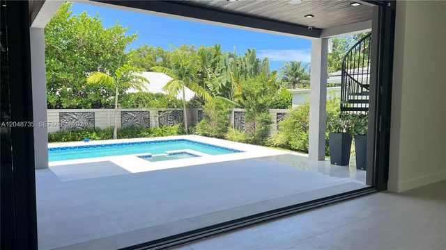 801 SE 11th Court, Fort Lauderdale, FL 33316