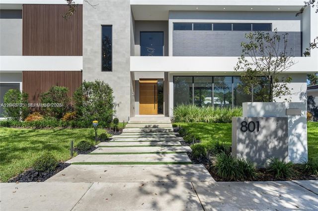 801 SE 11th Court, Fort Lauderdale, FL 33316
