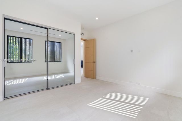 801 SE 11th Court, Fort Lauderdale, FL 33316