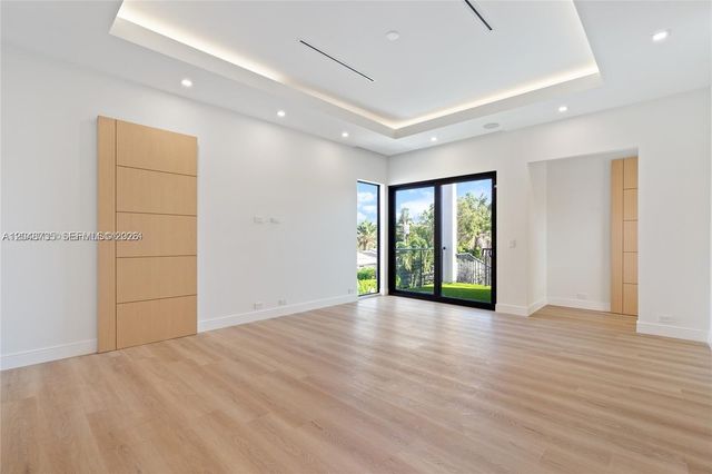 801 SE 11th Court, Fort Lauderdale, FL 33316