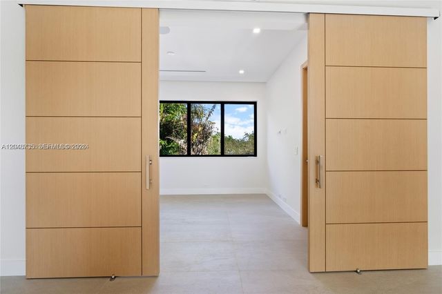801 SE 11th Court, Fort Lauderdale, FL 33316