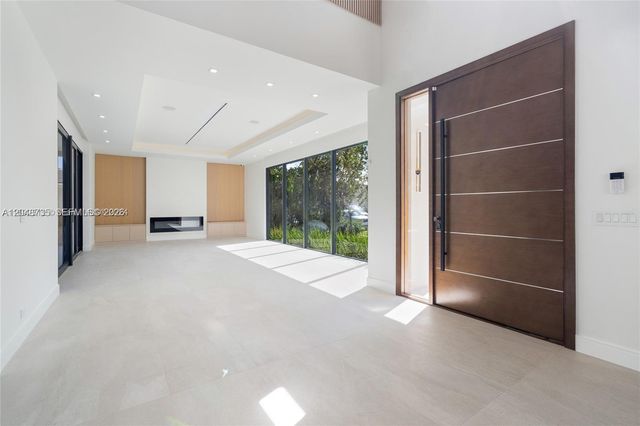 801 SE 11th Court, Fort Lauderdale, FL 33316