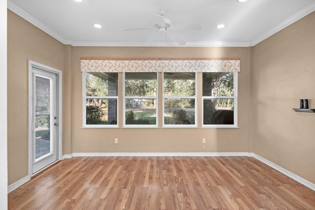 924 Shalimar Point Drive, Shalimar, FL 32579