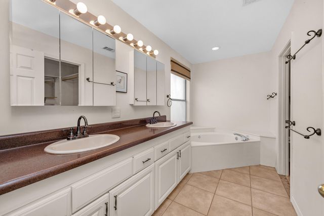 924 Shalimar Point Drive, Shalimar, FL 32579