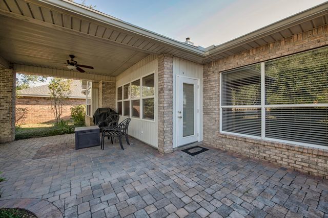 924 Shalimar Point Drive, Shalimar, FL 32579