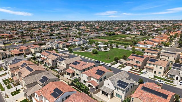 9832 Skylar Avenue, Fountain Valley, CA 92708