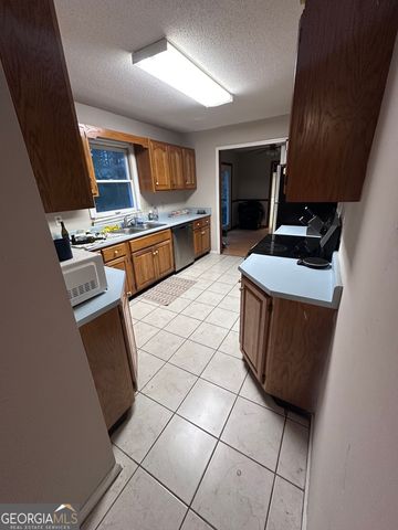 9 Robin Hood Road, Statesboro, GA 30458