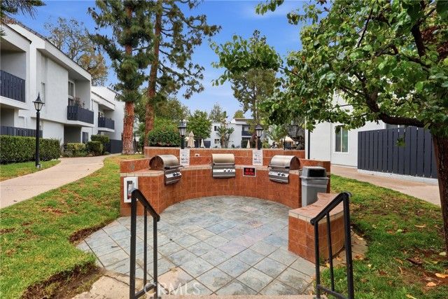 18645 Hatteras Street 289, Tarzana (los Angeles), CA 91356