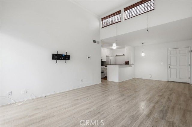 18645 Hatteras Street 289, Tarzana (los Angeles), CA 91356