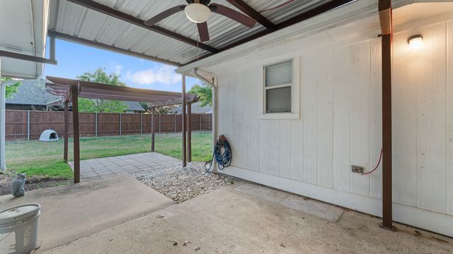 525 Mustang Ridge Drive, Murphy, TX 75094