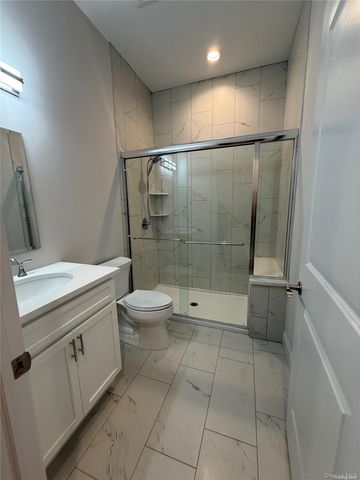 776 Fulton Street 3A, Farmingdale, NY 11735