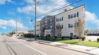 776 Fulton Street 3A, Farmingdale, NY 11735