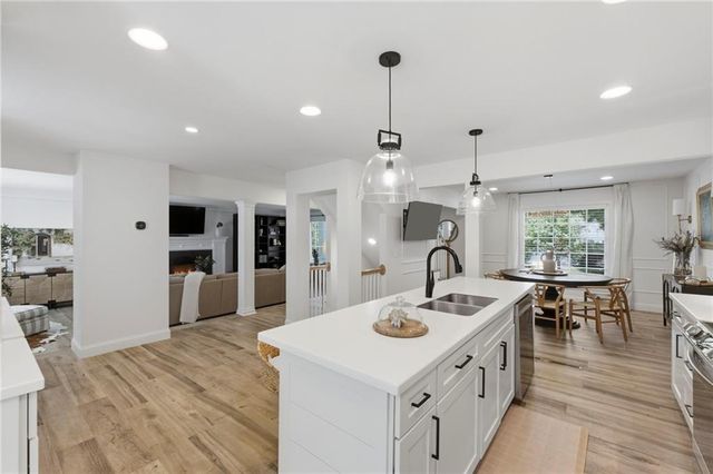 12862 Sagamore Road, Leawood, KS 66209