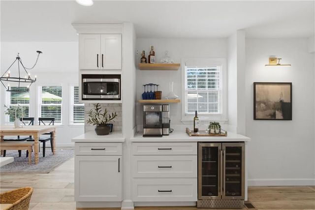 12862 Sagamore Road, Leawood, KS 66209