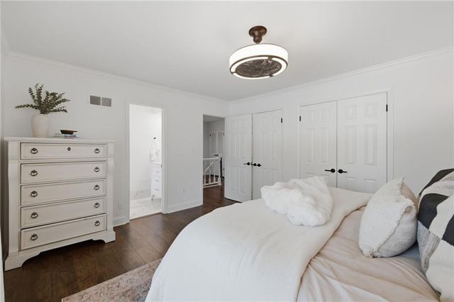 12862 Sagamore Road, Leawood, KS 66209