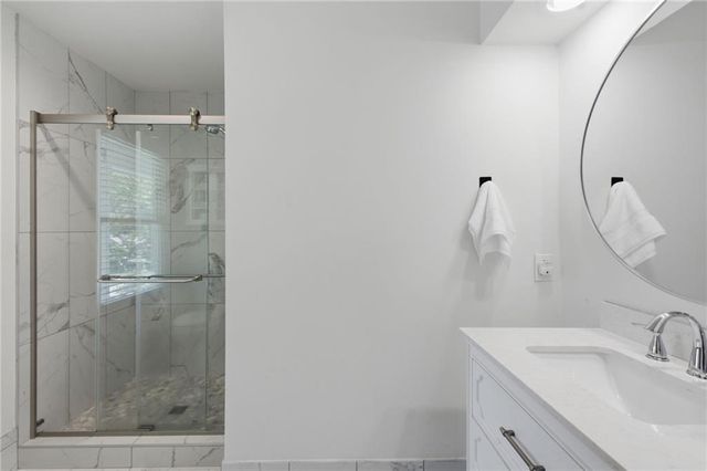 12862 Sagamore Road, Leawood, KS 66209