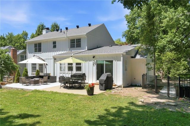 12862 Sagamore Road, Leawood, KS 66209
