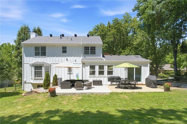 12862 Sagamore Road, Leawood, KS 66209