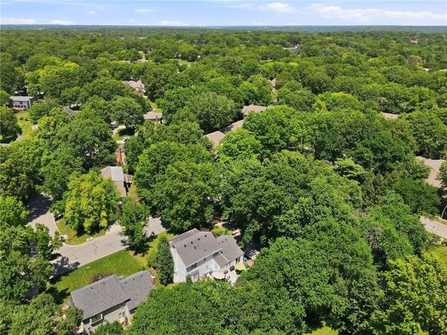 12862 Sagamore Road, Leawood, KS 66209
