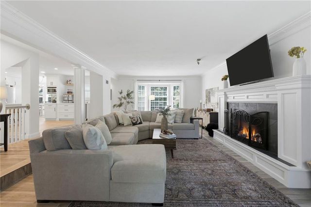 12862 Sagamore Road, Leawood, KS 66209