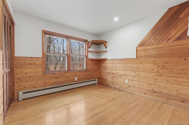 30 Hummel Road, New Paltz, NY 12561