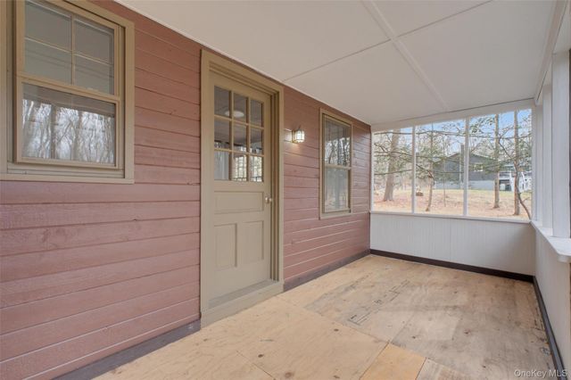 30 Hummel Road, New Paltz, NY 12561
