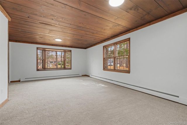 30 Hummel Road, New Paltz, NY 12561
