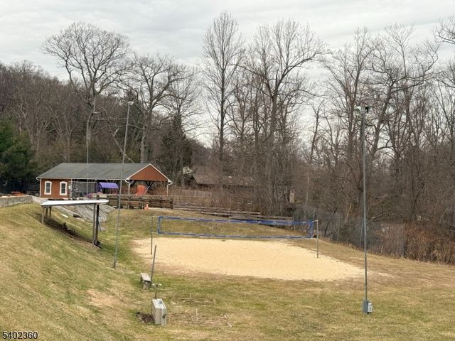 52 Broadway, West Milford Twp., NJ 07480