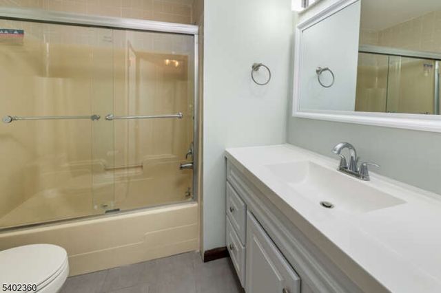 52 Broadway, West Milford Twp., NJ 07480